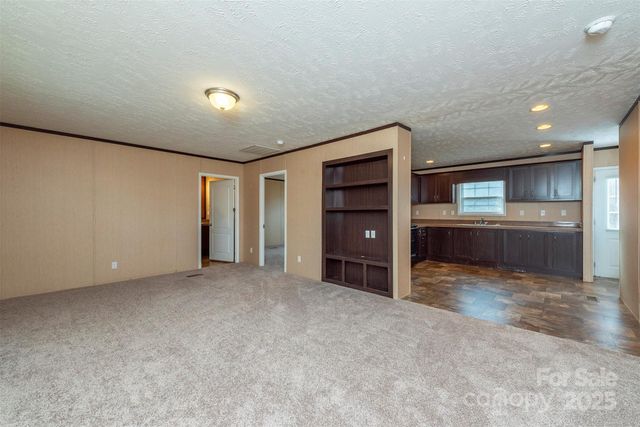 332 Richmond Avenue, Swannanoa, NC 28778