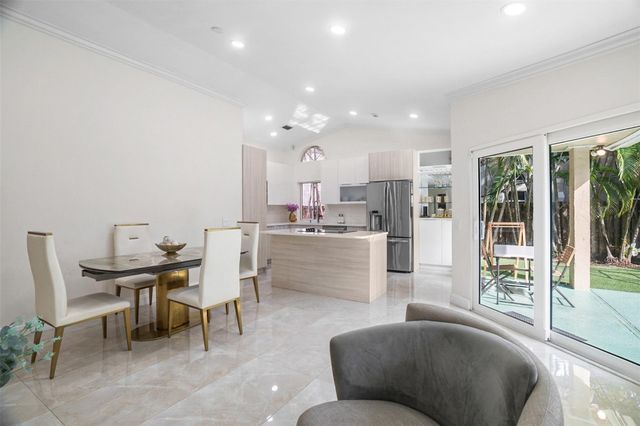 1427 Seagrape Circle, Weston, FL 33326