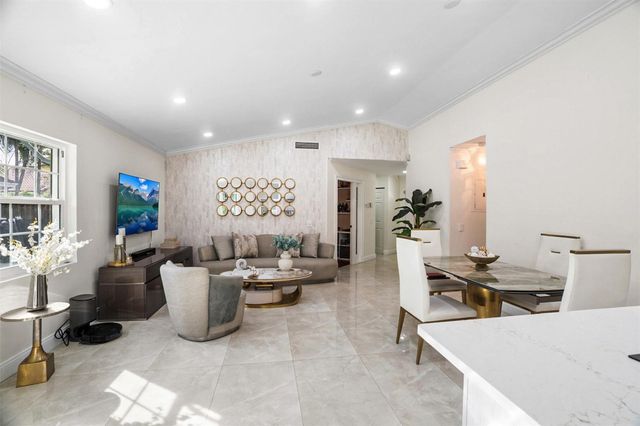 1427 Seagrape Circle, Weston, FL 33326