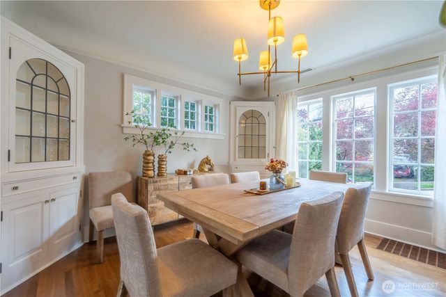 2218 E McGraw Street, Seattle, WA 98112