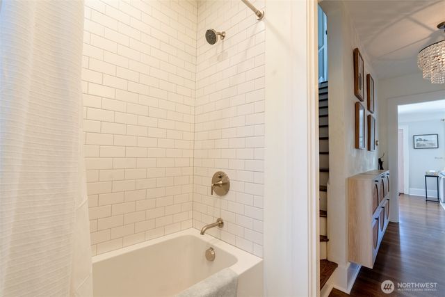 2218 E McGraw Street, Seattle, WA 98112