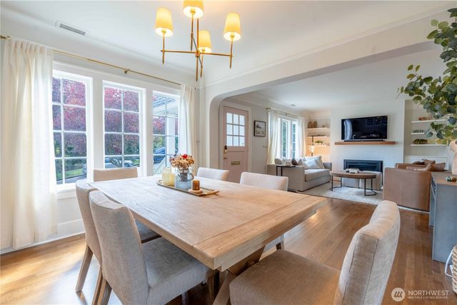 2218 E McGraw Street, Seattle, WA 98112