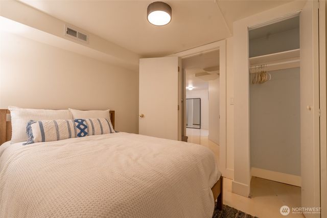 2218 E McGraw Street, Seattle, WA 98112