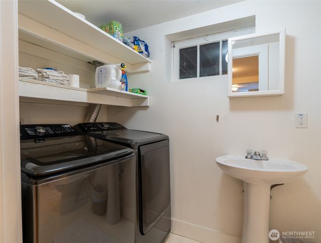 2218 E McGraw Street, Seattle, WA 98112