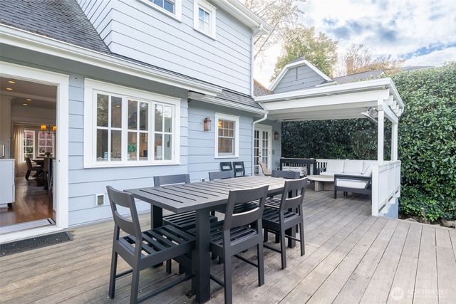 2218 E McGraw Street, Seattle, WA 98112
