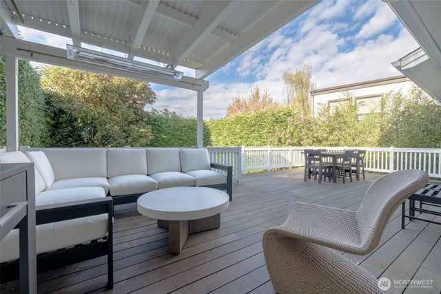 2218 E McGraw Street, Seattle, WA 98112