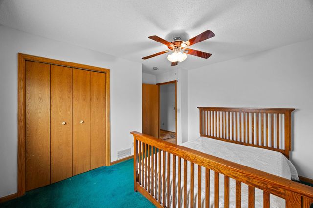 8407 Norway Street NW, Coon Rapids, MN 55433