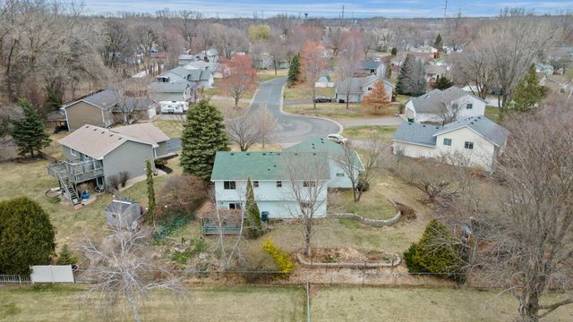 8407 Norway Street NW, Coon Rapids, MN 55433