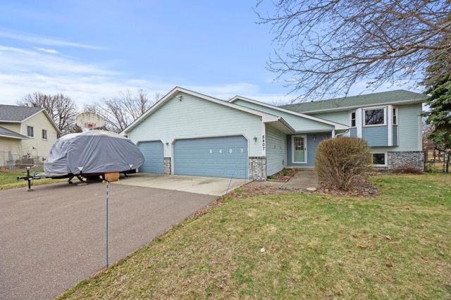 8407 Norway Street NW, Coon Rapids, MN 55433