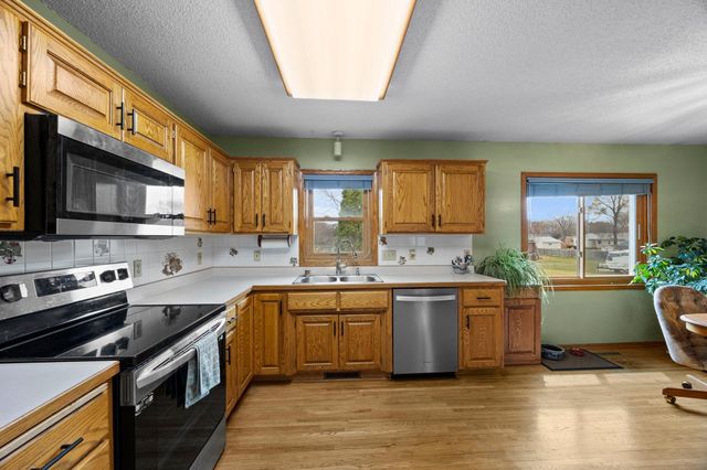 8407 Norway Street NW, Coon Rapids, MN 55433