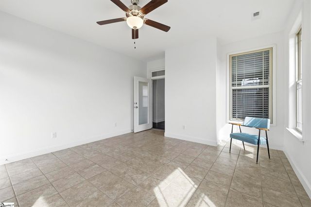 120 Bur Oak Drive, Taylors, SC 29687