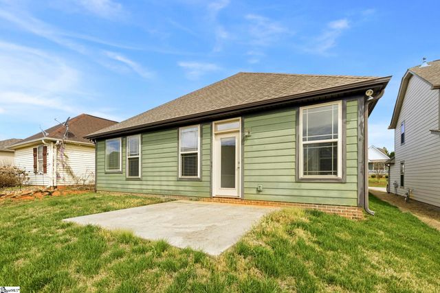 120 Bur Oak Drive, Taylors, SC 29687