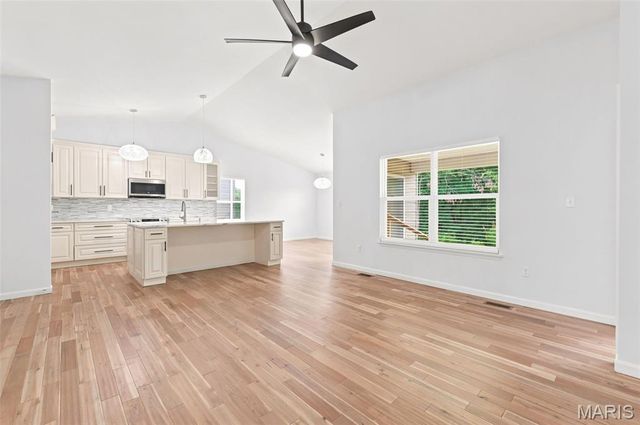 1108 Timber Creek Lane, Imperial, MO 63052