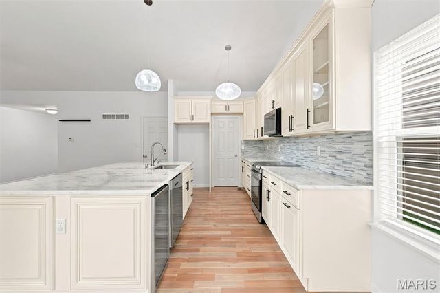 1108 Timber Creek Lane, Imperial, MO 63052