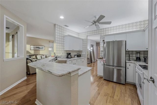 1345 Charleston Square DR 5-102, Naples, FL 34110