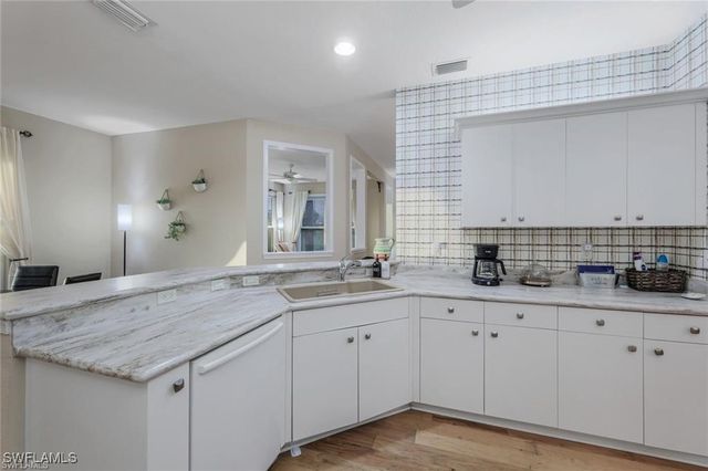 1345 Charleston Square DR 5-102, Naples, FL 34110