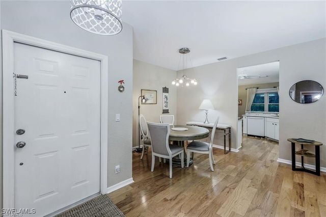 1345 Charleston Square DR 5-102, Naples, FL 34110