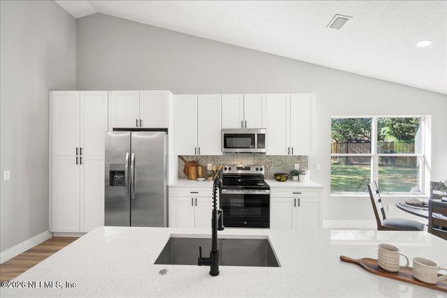 2867 ROCKFORD FALLS Drive N, Jacksonville, FL 32224