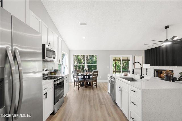 2867 ROCKFORD FALLS Drive N, Jacksonville, FL 32224