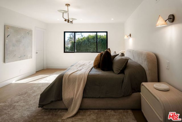 13114 Addison Street, Sherman Oaks, CA 91423