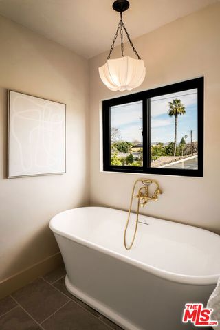 13114 Addison Street, Sherman Oaks, CA 91423