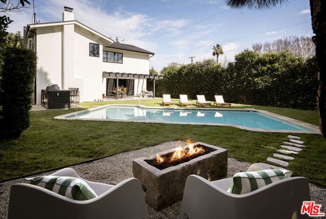 13114 Addison Street, Sherman Oaks, CA 91423