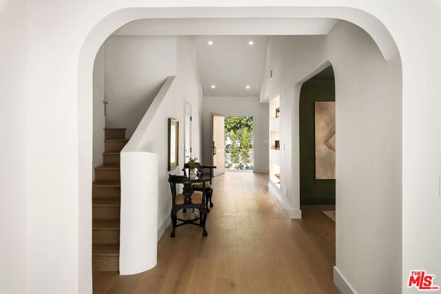 13114 Addison Street, Sherman Oaks, CA 91423