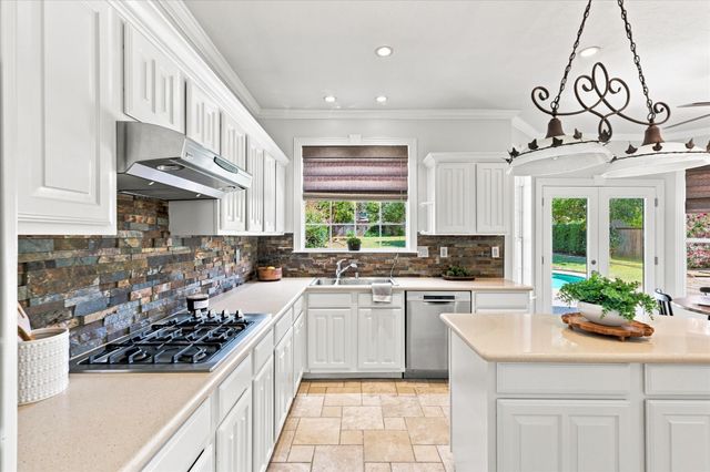 2312 Misty Trail Lane, Flower Mound, TX 75028