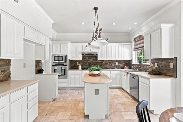 2312 Misty Trail Lane, Flower Mound, TX 75028