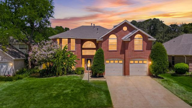 2312 Misty Trail Lane, Flower Mound, TX 75028