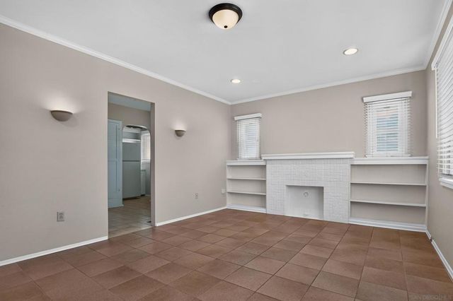 2444 Curlew St, San Diego, CA 92101