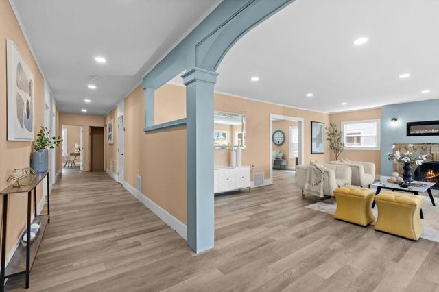 2926 E 22nd Street, Oakland, CA 94601