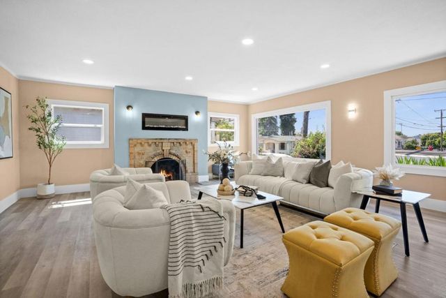 2926 E 22nd Street, Oakland, CA 94601