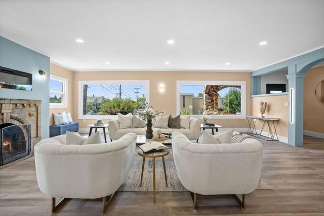 2926 E 22nd Street, Oakland, CA 94601