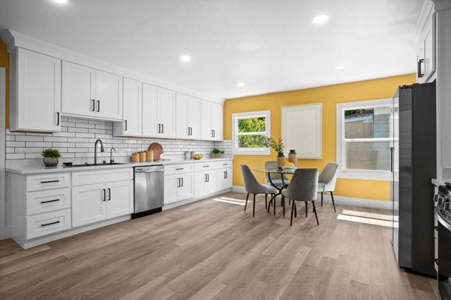 2926 E 22nd Street, Oakland, CA 94601