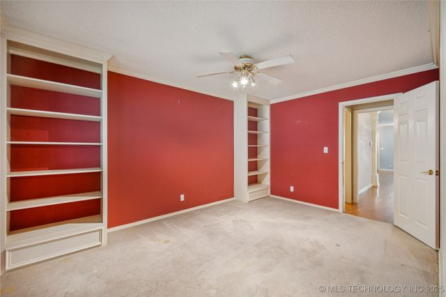 1023 E Thompson Avenue, Sapulpa, OK 74066