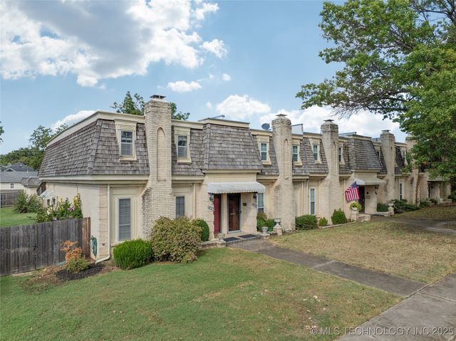 1023 E Thompson Avenue, Sapulpa, OK 74066