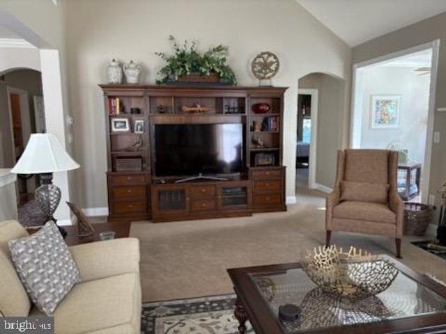 2 PORTOFINO DR, Hamilton, NJ 08691