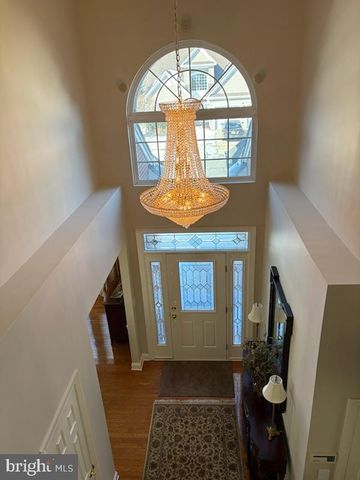 2 PORTOFINO DR, Hamilton, NJ 08691