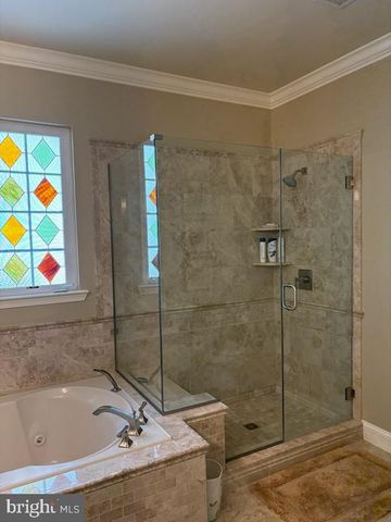 2 PORTOFINO DR, Hamilton, NJ 08691