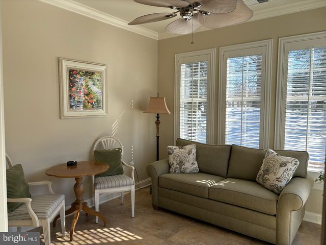 2 PORTOFINO DR, Hamilton, NJ 08691