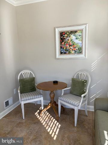 2 PORTOFINO DR, Hamilton, NJ 08691