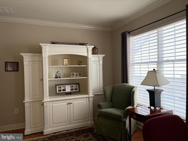 2 PORTOFINO DR, Hamilton, NJ 08691