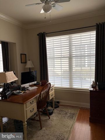 2 PORTOFINO DR, Hamilton, NJ 08691