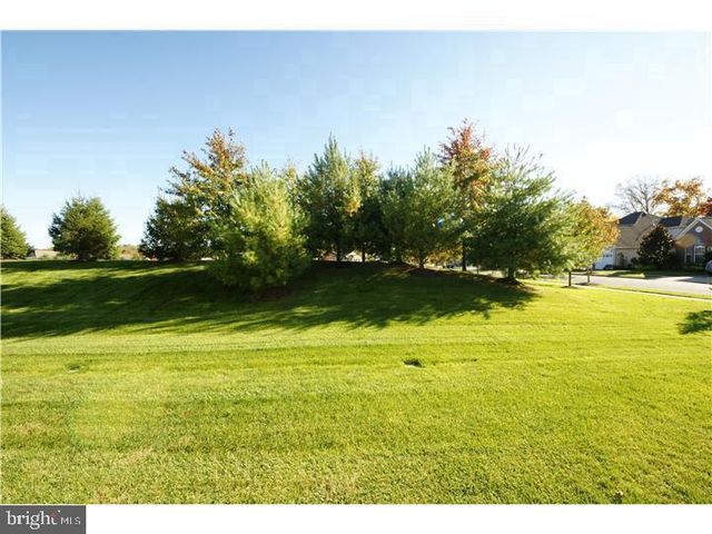 2 PORTOFINO DR, Hamilton, NJ 08691