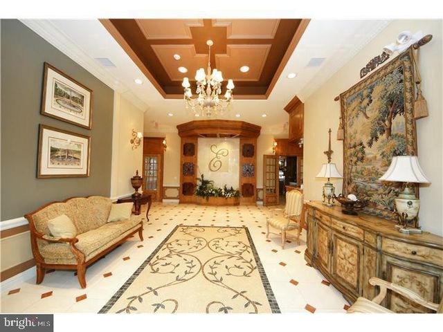 2 PORTOFINO DR, Hamilton, NJ 08691