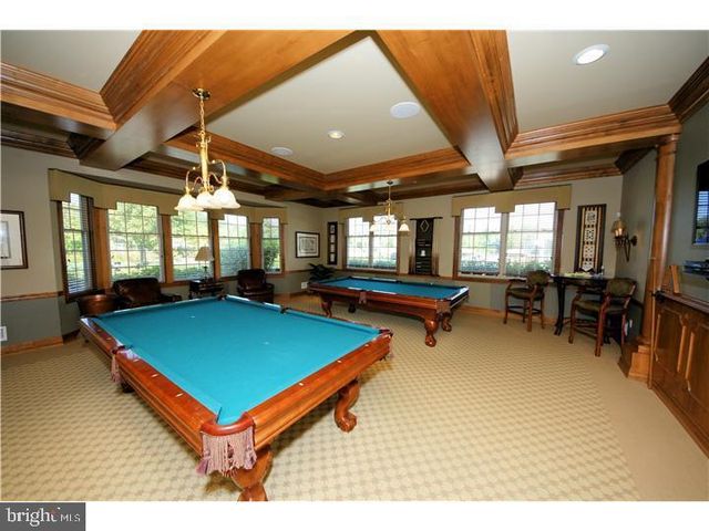 2 PORTOFINO DR, Hamilton, NJ 08691