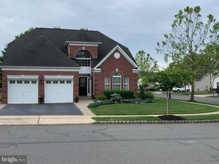 2 PORTOFINO DR, Hamilton, NJ 08691