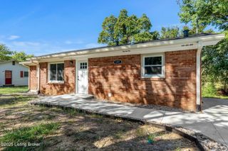 1201 Evelyn Dr, Radcliff, KY 40160