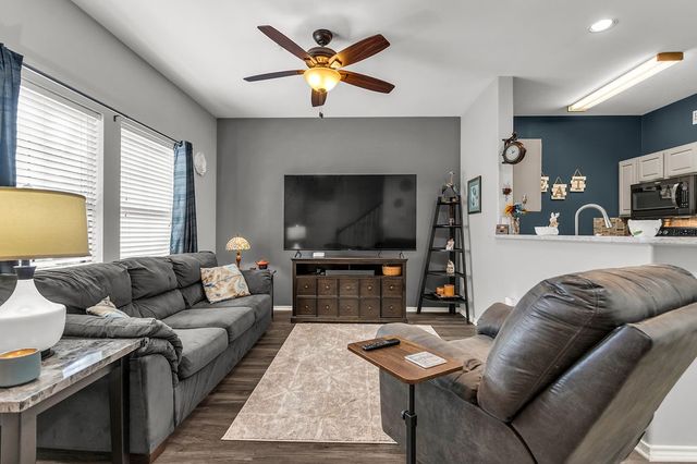 1125 Kathy Lane 8, Lewisville, TX 75067